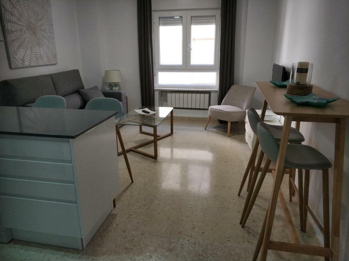 Ferienwohnung Guesting Comodoro Cádiz Exterior foto