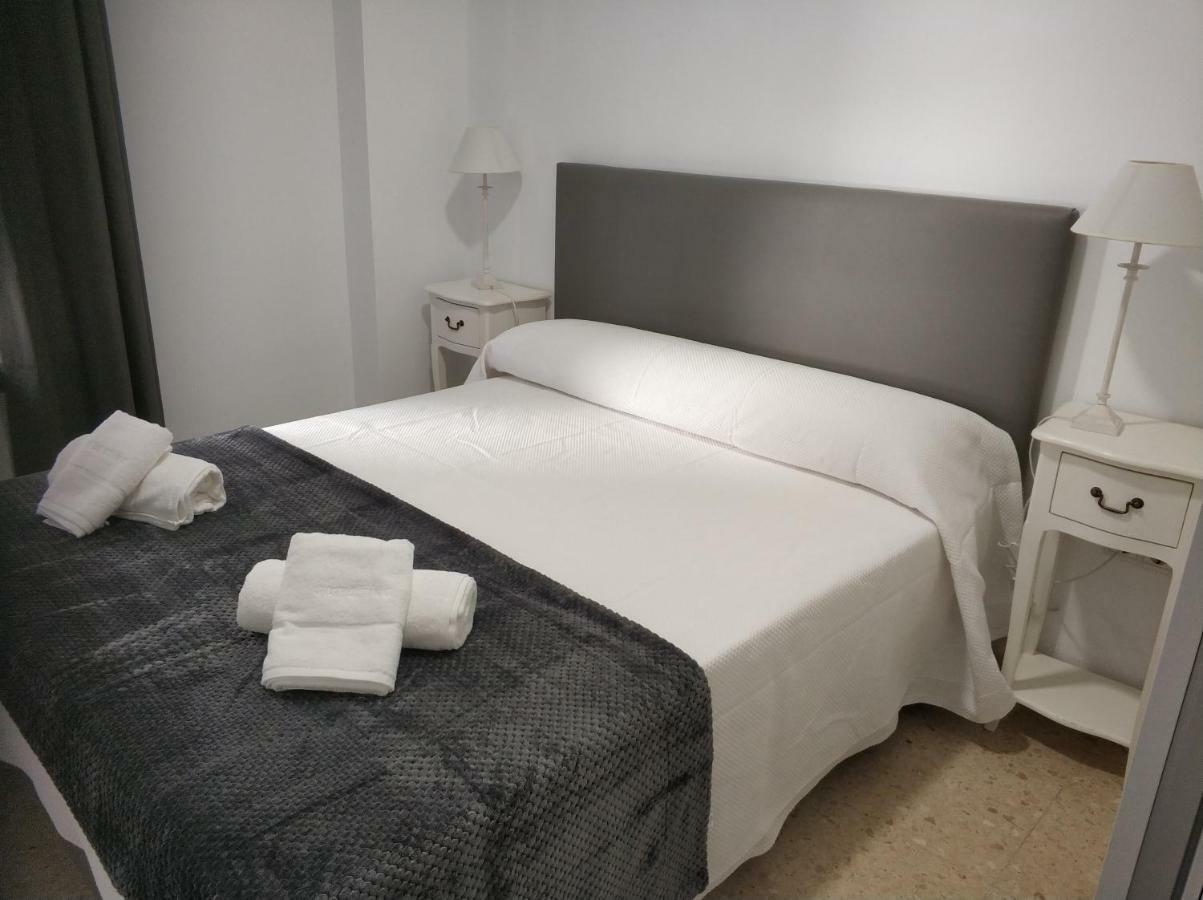 Ferienwohnung Guesting Comodoro Cádiz Exterior foto